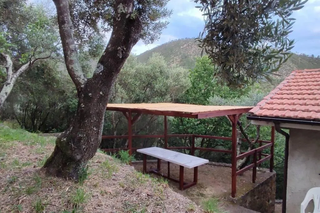 Casa de Férias La Tana Del Berue Vila Varazze Itália